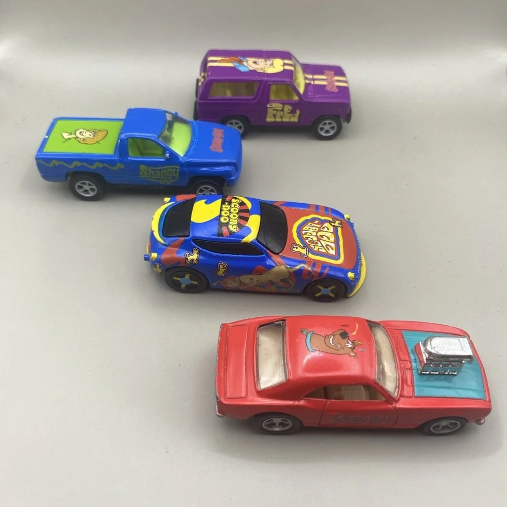 Set Lot of 4 Scooby Doo Die Cast Cars Racing Champions 1:64 Hanna-Barbera Mattel